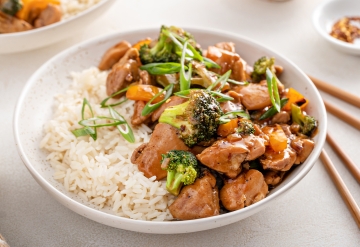 Do: Geflügelgulasch mit Reis